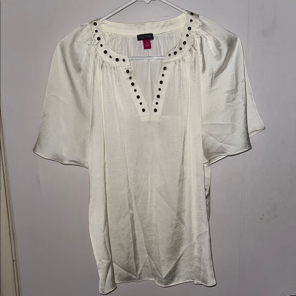 Vince Camuto White Blouse Elegant Design